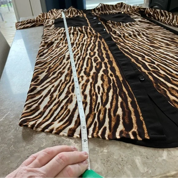 Brown and black long sleeve button up - Picture 5 of 11